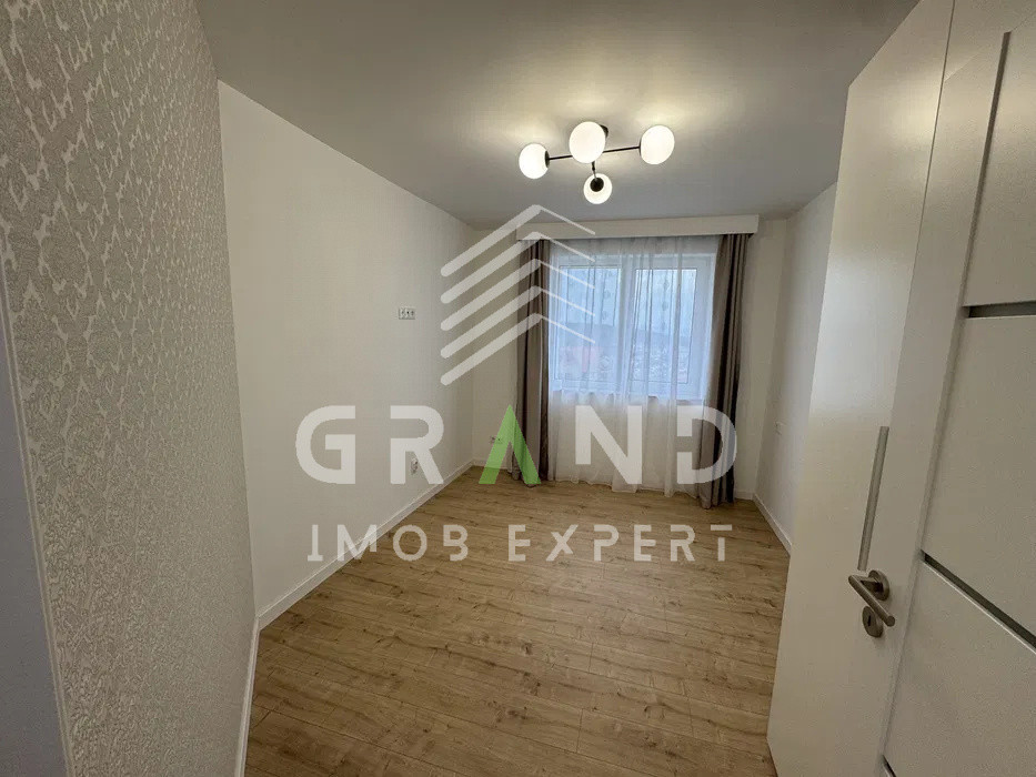 Apartament 3 Camere | Etaj 2/3 | Balcon | Parcare | Europa/Eugen Ionesco