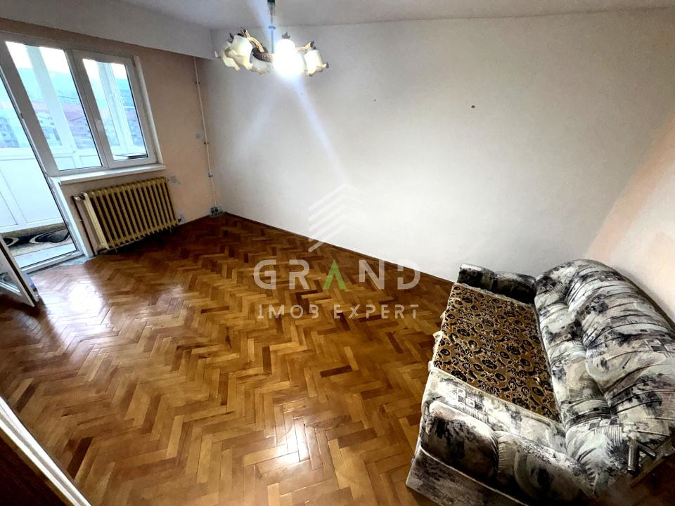 2 CAMERE DECOMANDATE | BALCON ÎNCHIS | BECI | CLĂBUCET/MĂNĂȘTUR