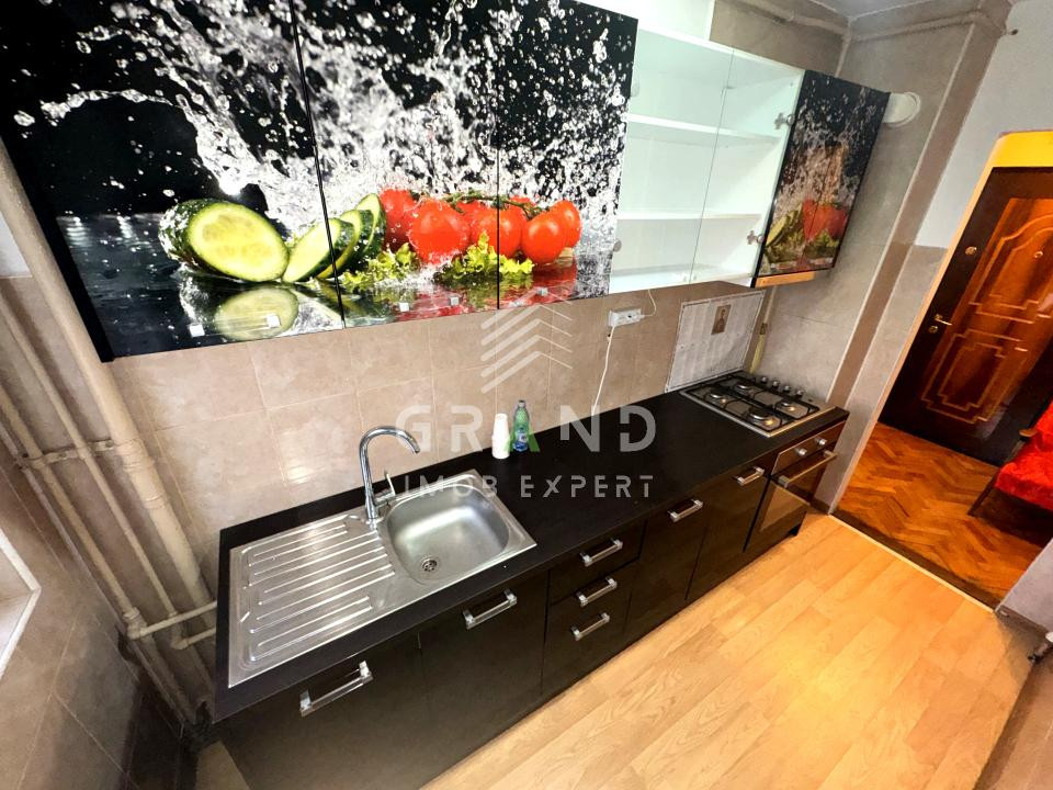 2 CAMERE DECOMANDATE | BALCON ÎNCHIS | BECI | CLĂBUCET/MĂNĂȘTUR