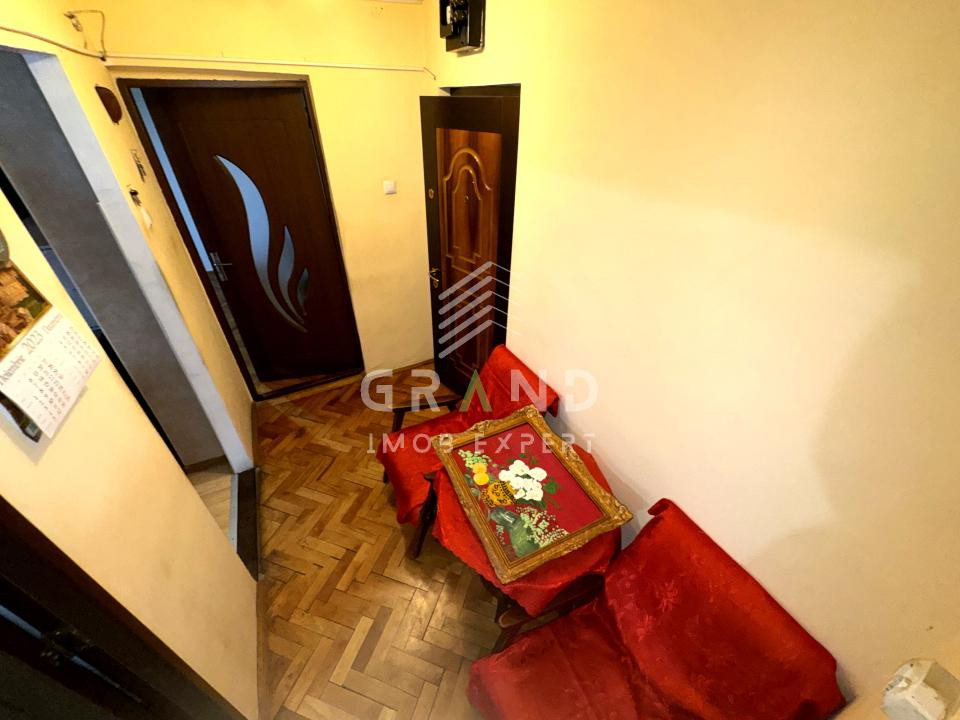 2 CAMERE DECOMANDATE | BALCON ÎNCHIS | BECI | CLĂBUCET/MĂNĂȘTUR