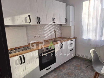 Apartament Renovat | 2 Camere semidecomandate | Balcon | Gara/Semicentral