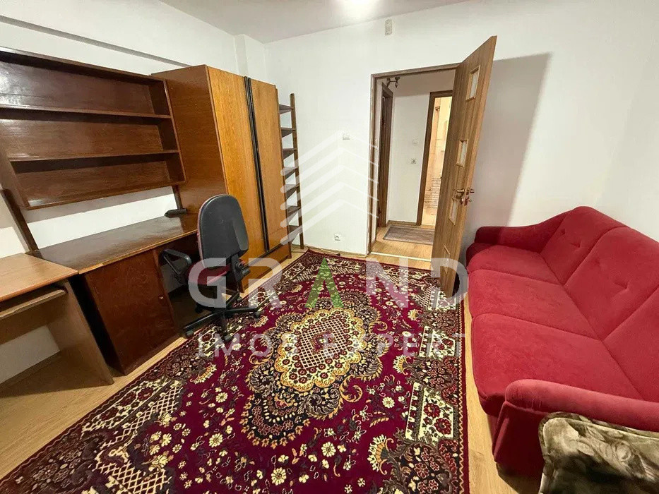 Intre Lacuri/Iulius Mall : Apartament | 2 camere decomandate | 50 mp 