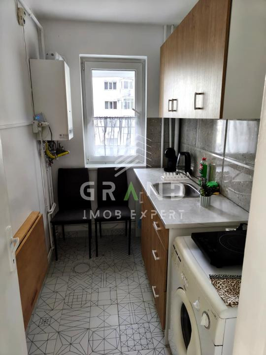 2 camere decomandate | Etaj 6/10 | Balcon | Centrală proprie | Clăbucet,Mănăștur