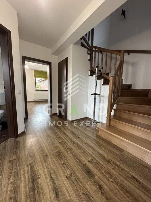 Casă tip duplex | 120 mp utili | 200 mp teren | Curte+2 parcări | Florești