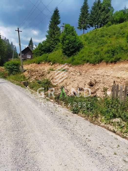 Casă batranească, renovabilă + 5000 mp teren I la 50km de Cluj-Napoca