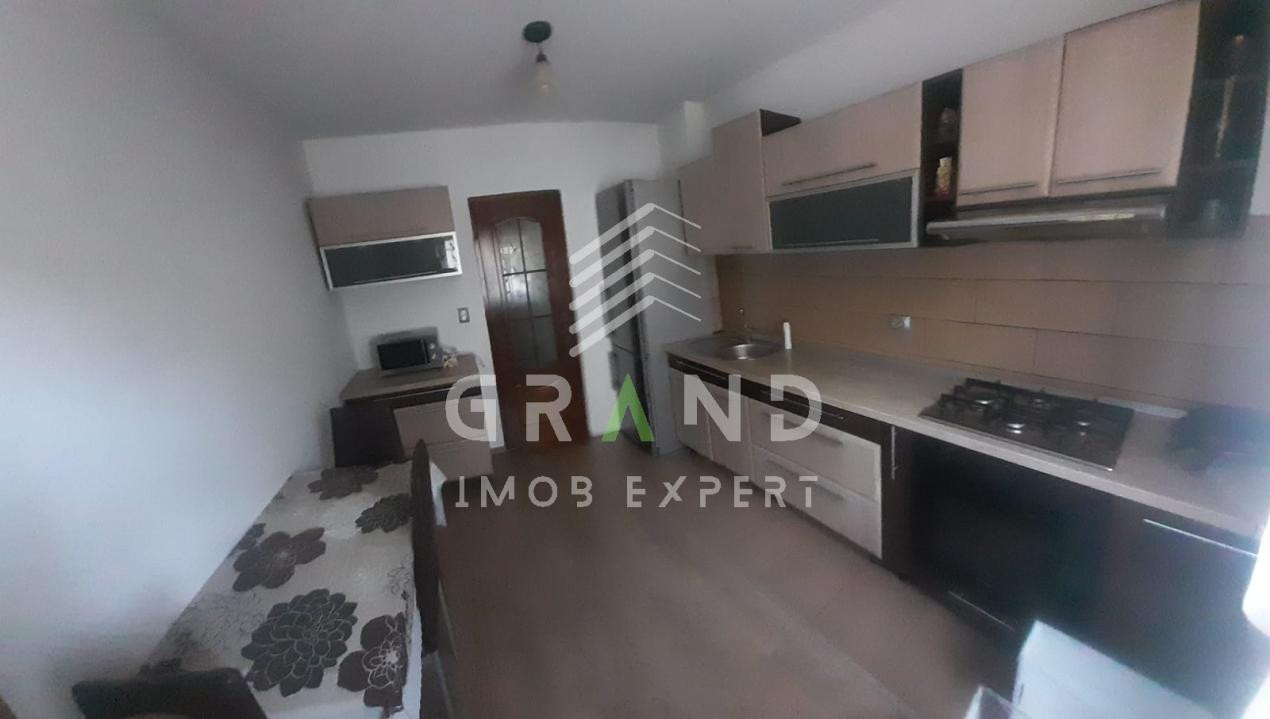 Apartament 3 camere, 2 băi, de inchiriat in Mărăști