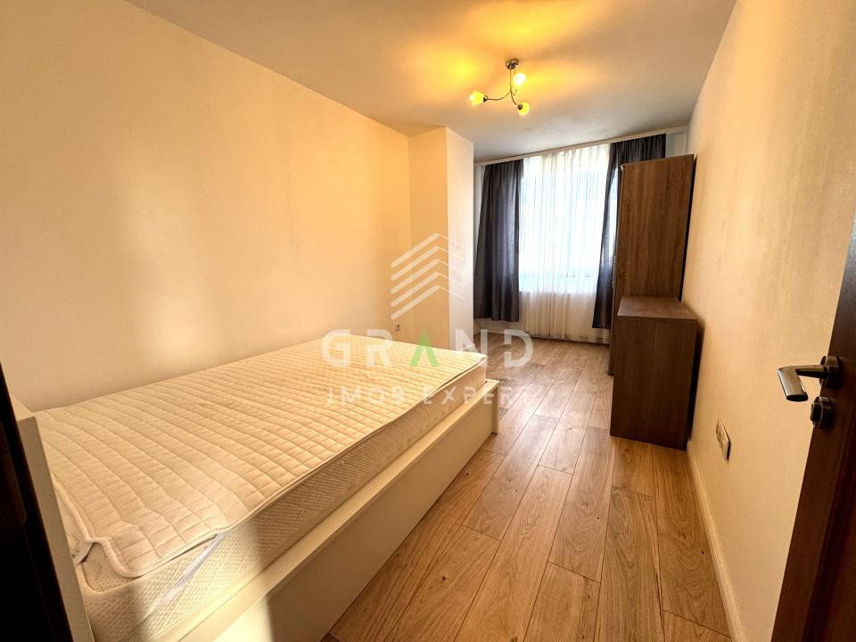 3 camere | 2 băi | 67 mp+balcon | Etaj 8/9 | Parcare | Oașului 86-90