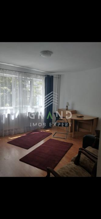 Apartament 4 camere, str. Mehedinti, Mănăstur