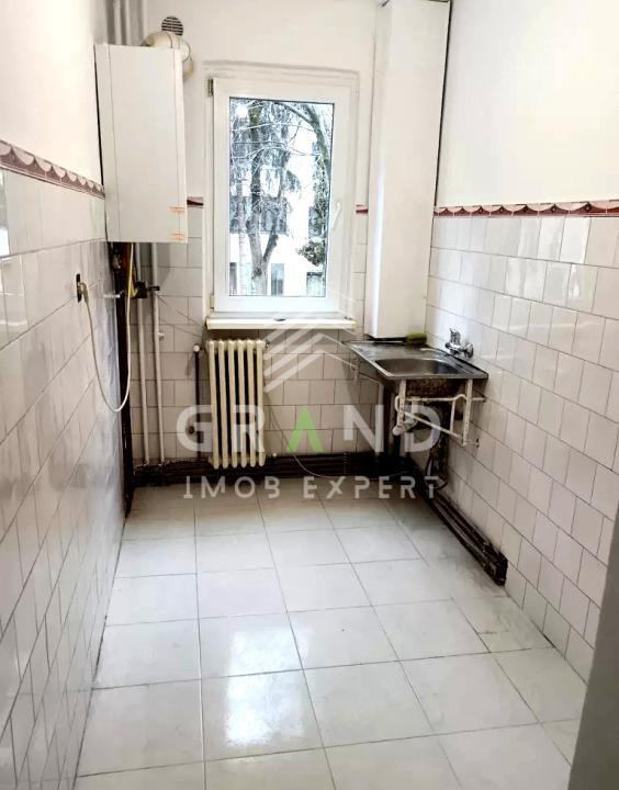 2 camere | Balcon | Baie cu geam | Etaj 1/4 | Mănăștur–Aleea Peana