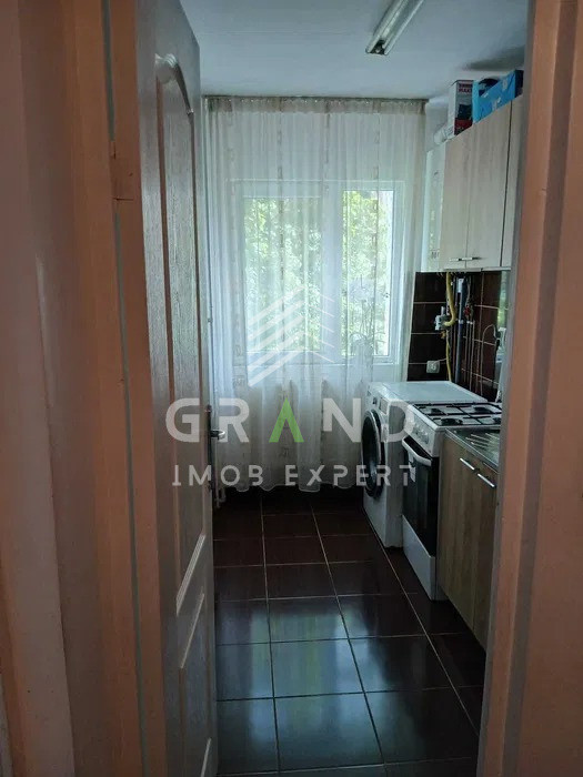 Apartament 2 camere, Manastur, P-ta Flora