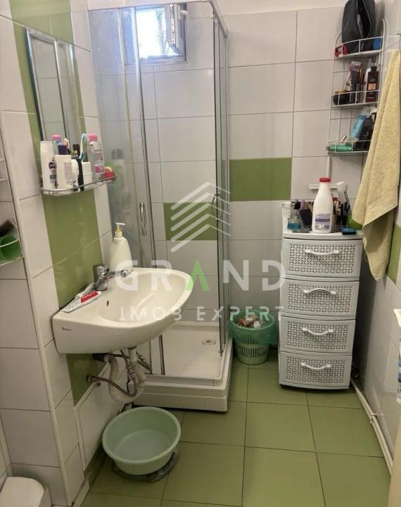Apartament cu 3 camere, etaj 1, zona Constantin Brâncuși
