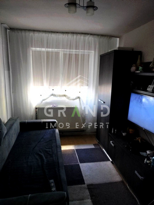 2 camere decomandate | Etaj 1/10 | Balcon | Clăbucet/Manastur–lângă pădure