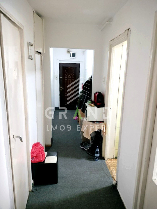 2 camere decomandate | Etaj 1/10 | Balcon | Clăbucet/Manastur–lângă pădure