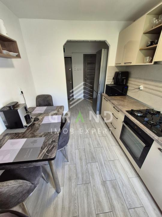 Apartament de vanzare 3 camere , 65 mp ,Manastur.