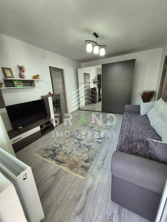 Apartament de vanzare 3 camere , 65 mp ,Manastur.