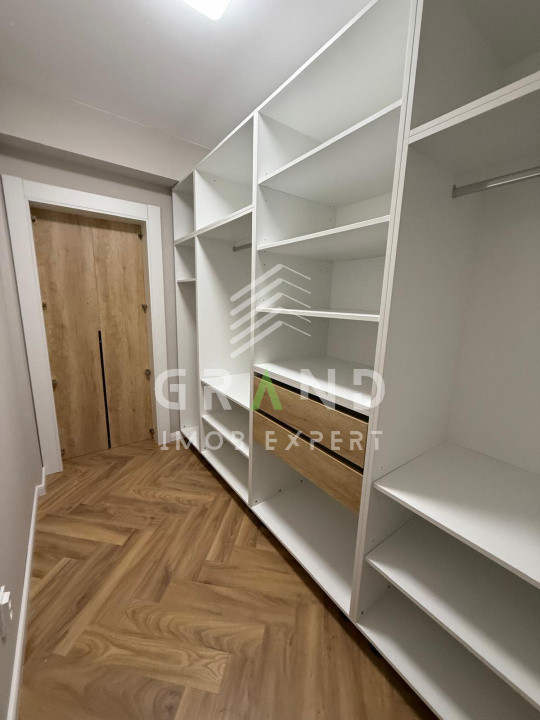 Apartament Nou | Ultrafinisat | 3 Camere | Parcare | Balcon | Floresti