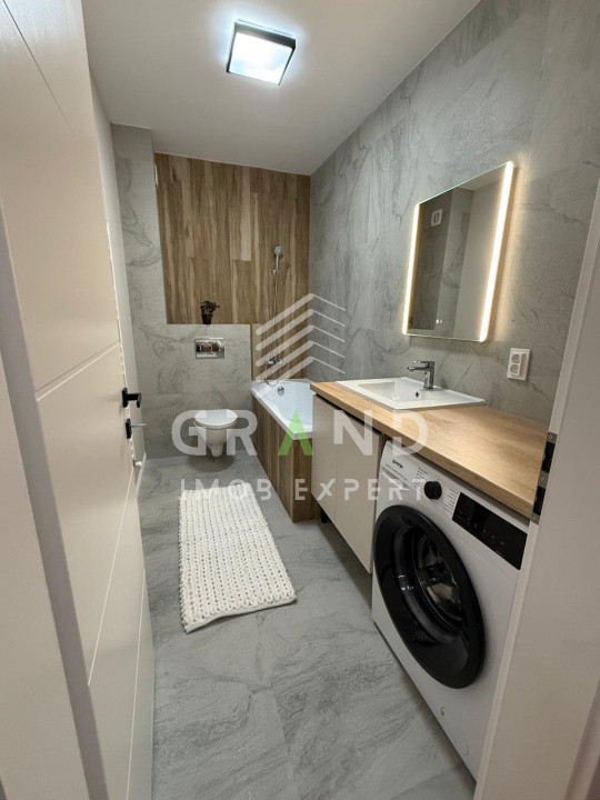 Apartament Nou | Ultrafinisat | 3 Camere | Parcare | Balcon | Floresti
