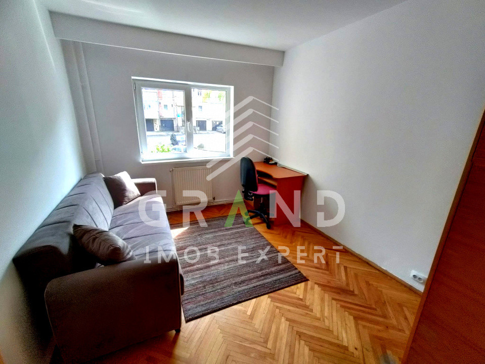 4 camere | Str.Nicolae Titulescu/Gheorgheni | Etaj 2/4 | 78 mp+balcon | Boxă 