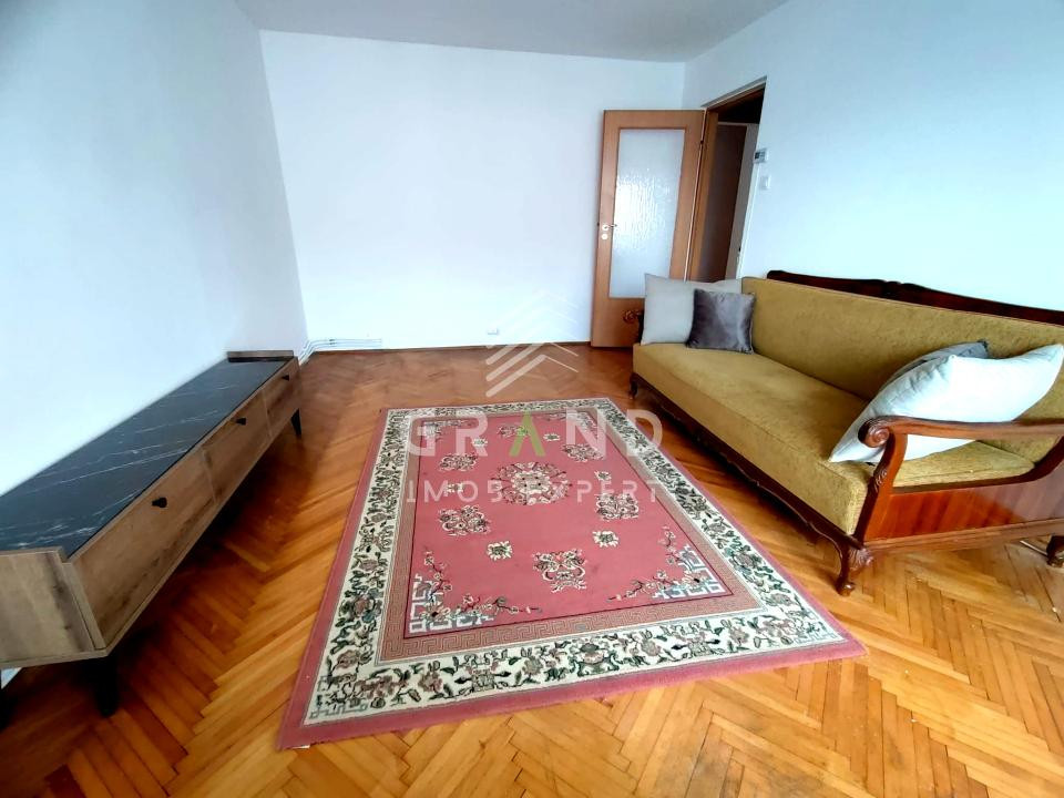 4 camere | Str.Nicolae Titulescu/Gheorgheni | Etaj 2/4 | 78 mp+balcon | Boxă 