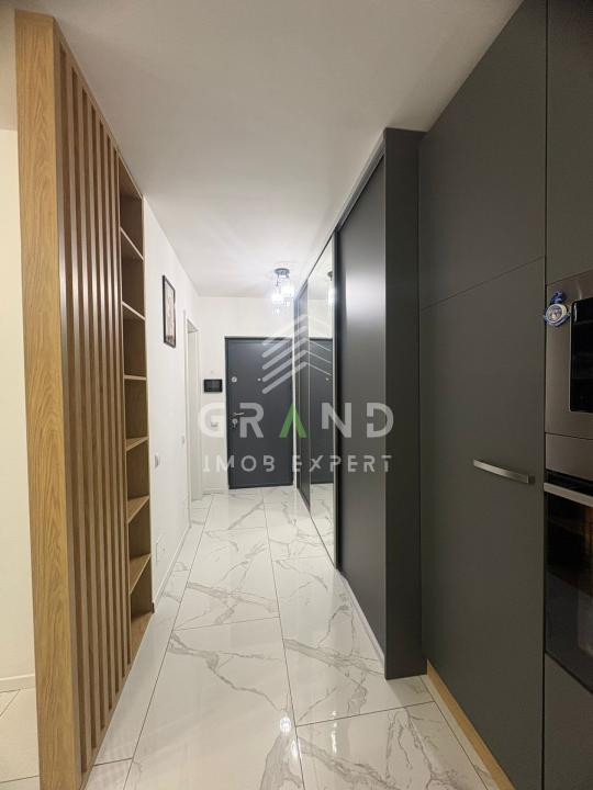 Apartament 2 camere de vanzare , zona Vivo, Floresti.