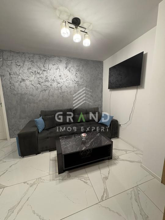 Apartament 2 camere de vanzare , zona Vivo, Floresti.
