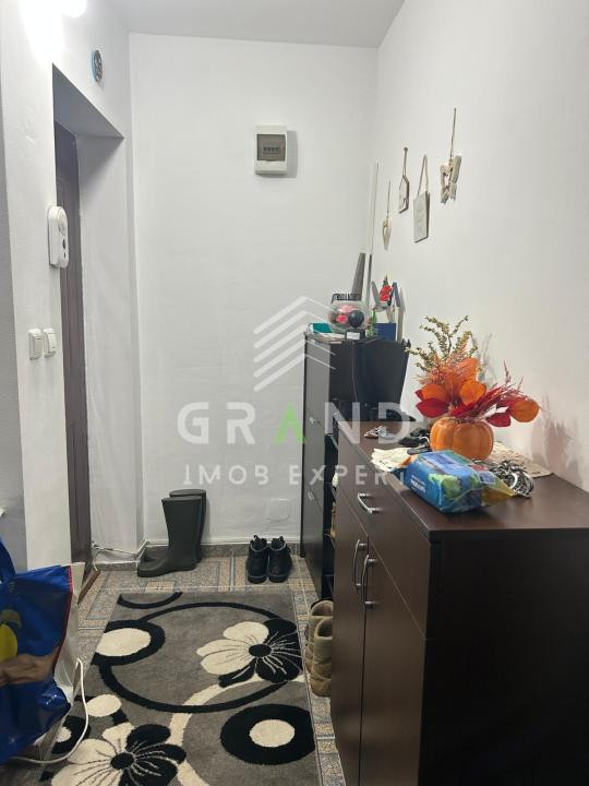 Apartament de vanzare 2 camere decomandate, Eroilor, Floresti!