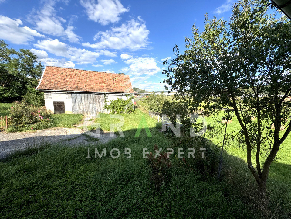 Casa cu teren 3475 mp intravilan Mihaiesti Sanpaul la 28 km de Cluj