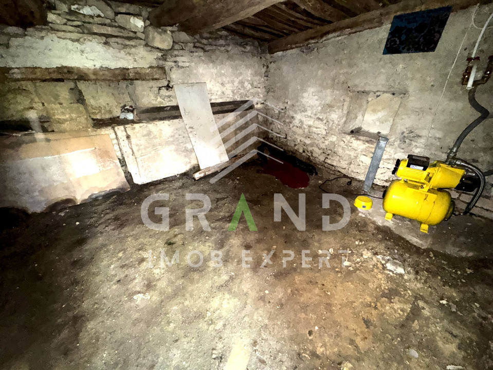Casa cu teren 3475 mp intravilan Mihaiesti Sanpaul la 28 km de Cluj