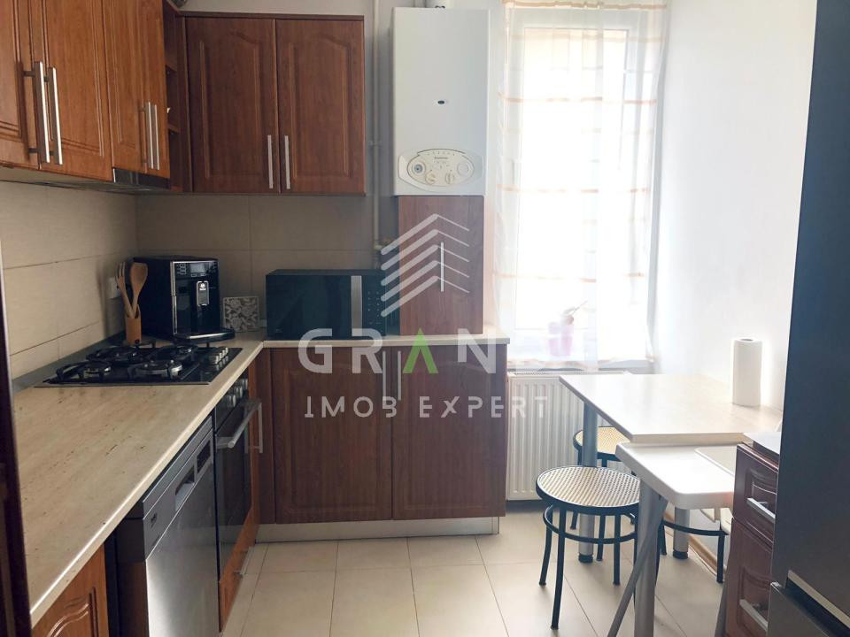 Apartament 3 camere de vanzare, 68 mp,Florești, str. Tineretului.