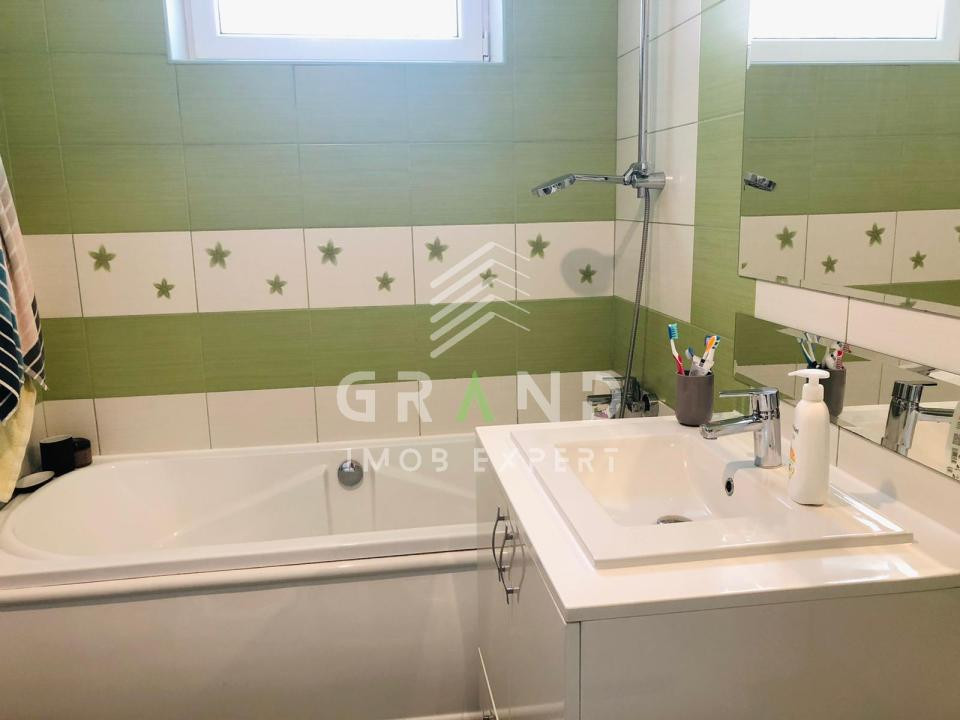 Apartament 3 camere de vanzare, 68 mp,Florești, str. Tineretului.