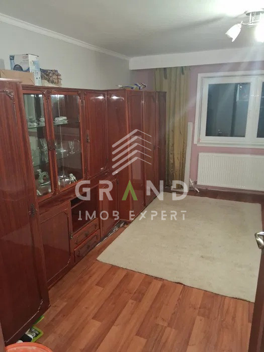 Apartament 1 cameră, etaj 1, zona Auchan-Iris
