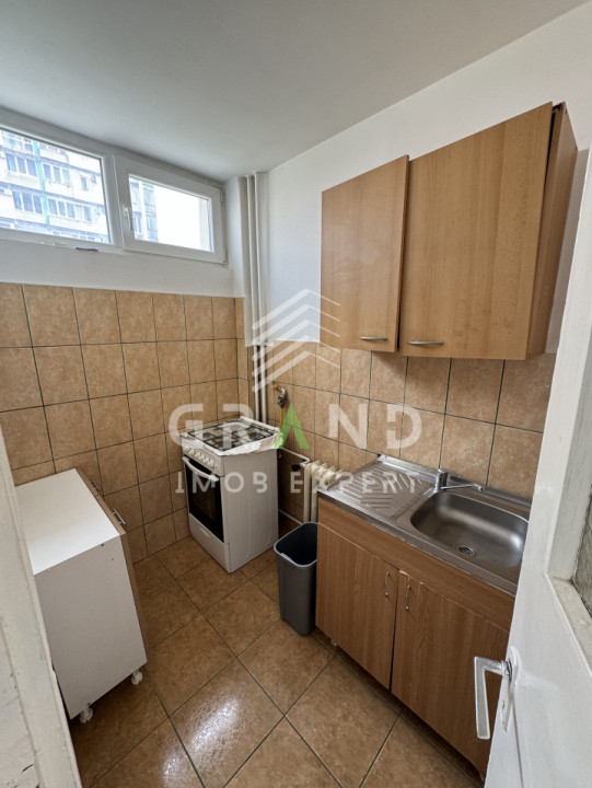 Garsonieră de vânzare | Mănăștur–Str.Bucegi | Balcon | Lifturi noi | Mobilată