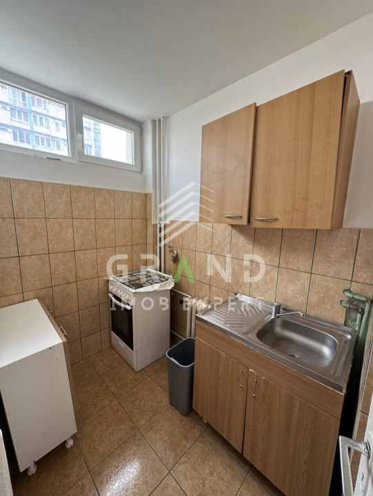 Garsonieră de vânzare | Mănăștur–Str.Bucegi | Balcon | Lifturi noi | Mobilată