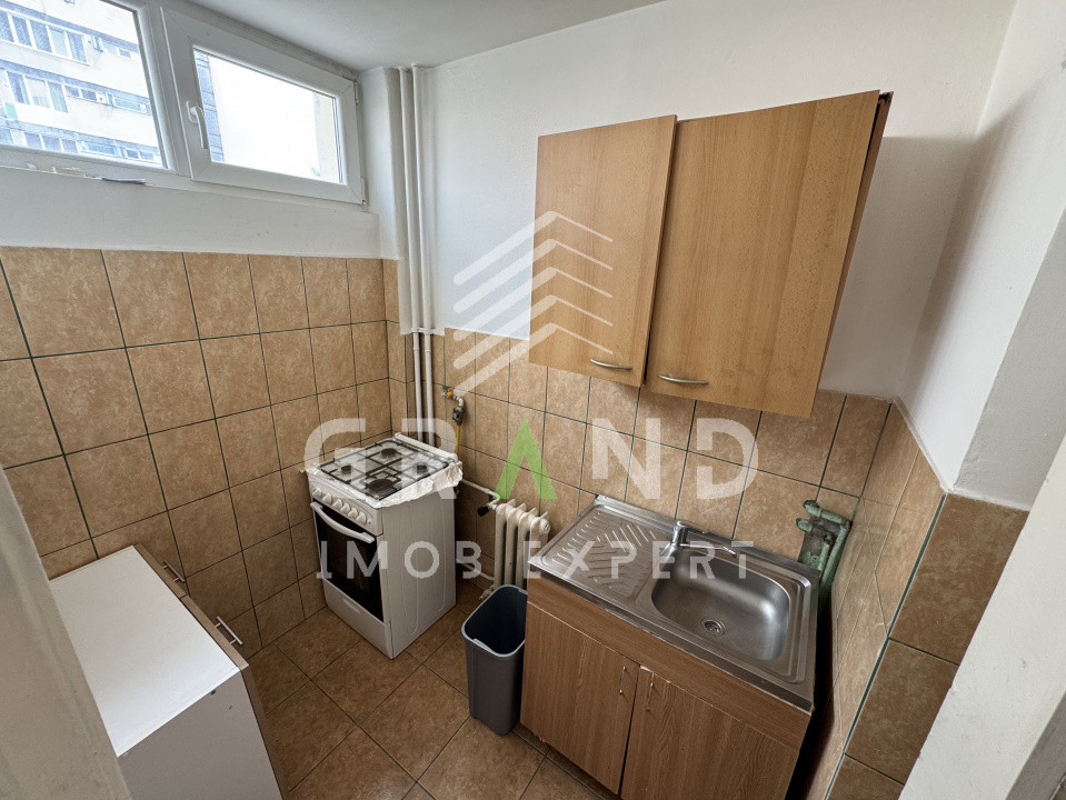 Garsonieră de vânzare | Mănăștur–Str.Bucegi | Balcon | Lifturi noi | Mobilată