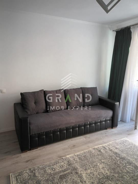 Apartament 2 camere de vanzare , zona Florilor, Floresti.