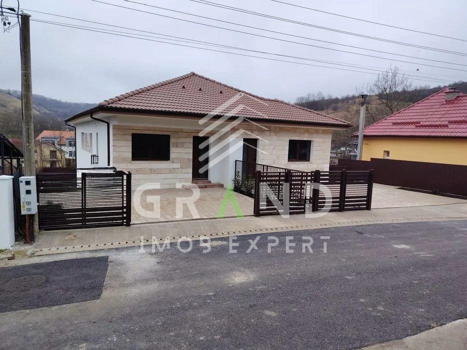 Vând Duplex modern I NOU în Tăuți, Florești