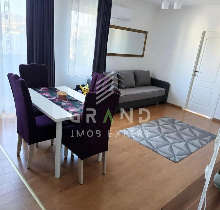 Apartament 3 camere de vanzare , zona Sesul de Sus , Floresti