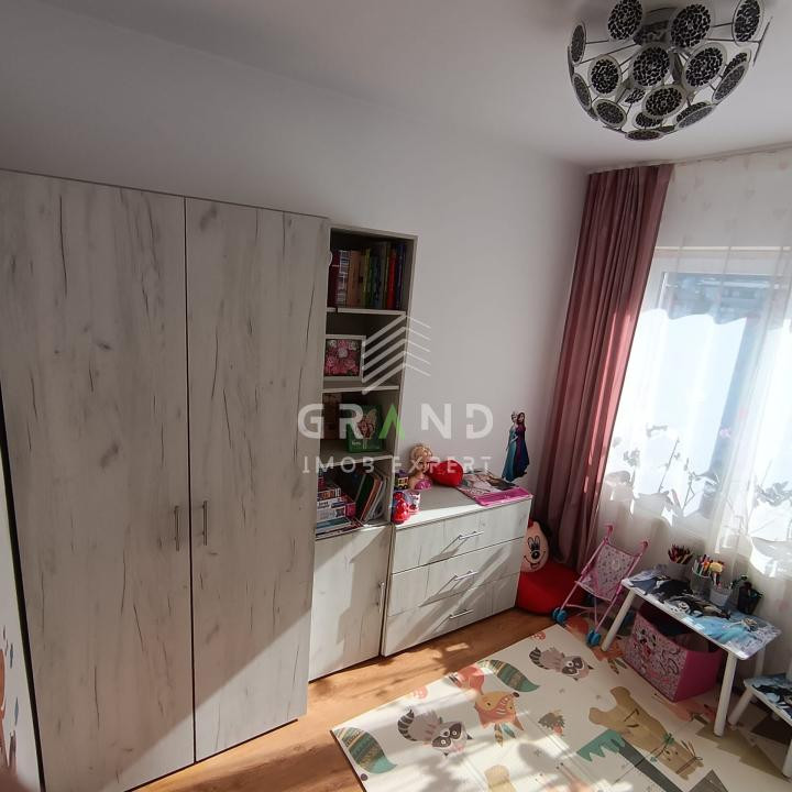 Apartament 3 camere de vanzare , zona Sesul de Sus , Floresti