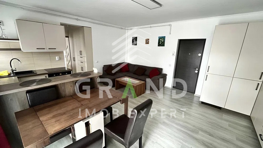 Apartament 2 camere + 2 balcoane + 2 parcări, zona Vivo, Cluj