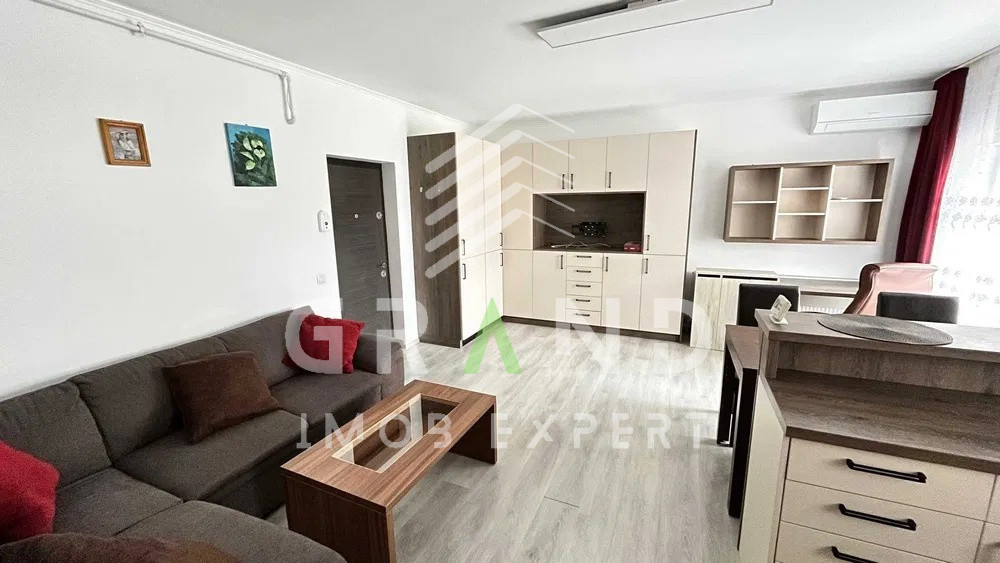 Apartament 2 camere + 2 balcoane + 2 parcări, zona Vivo, Cluj