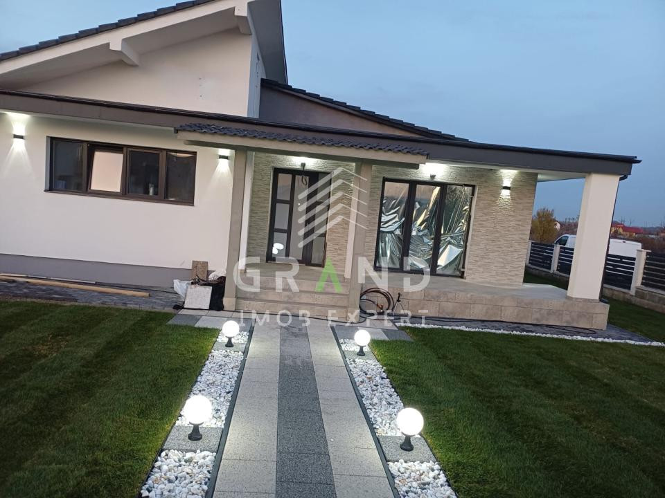 Casă individuală moderna 196mp util | Jucu de Mijloc