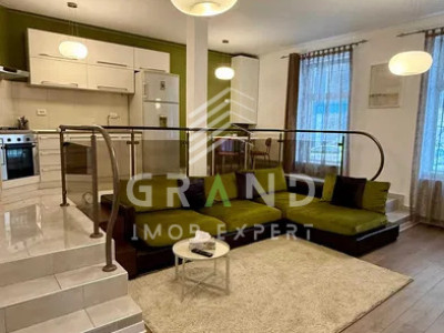 Inchiriere Apartament in Casa | 3 Camere | 2 Bai | Terasa | P-ta M.Viteazu