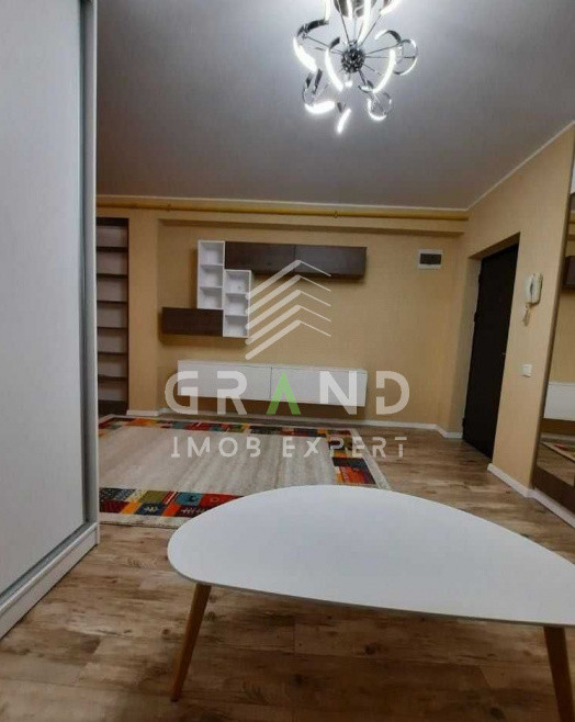 Ap 2 camere | PARCARE | Zona VIVO-Razoare