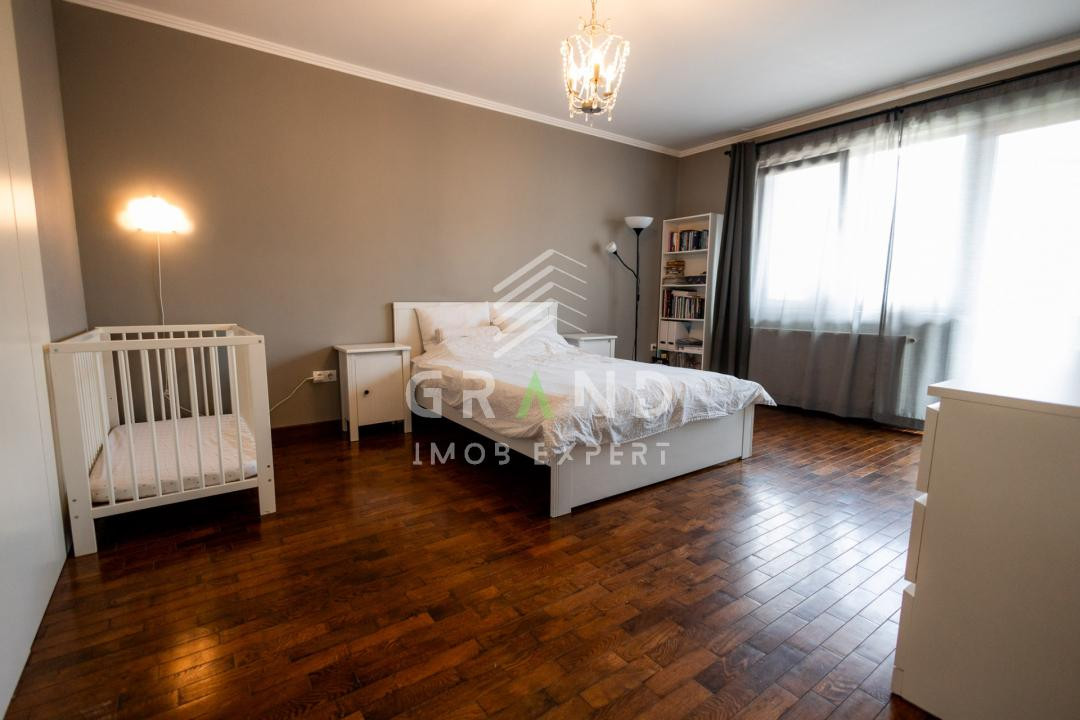Apartament 2 camere de vanzare , Floresti