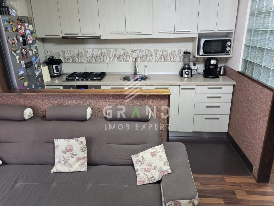 Apartament 3 camere pe 2 niveluri, 79mp util | zona Eroilor