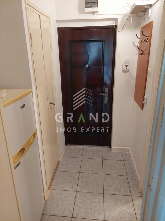 GARSONIERĂ 28mp | BALCON | ORIENTARE VEST | ZONA CĂII FLOREȘTI–MĂNĂȘTUR 