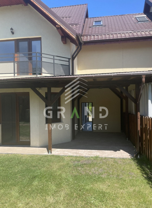 Casă SPAȚIOASĂ 7 camere | Terasă+Balcoane | Garaj | Curte proprie | Bună Ziua 