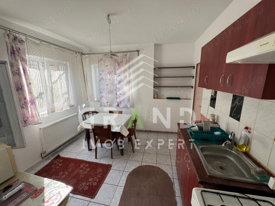 Casa 4 camere | 4 bai | 2 bucatarii | GARAJ | zona Semicentrala/Paris