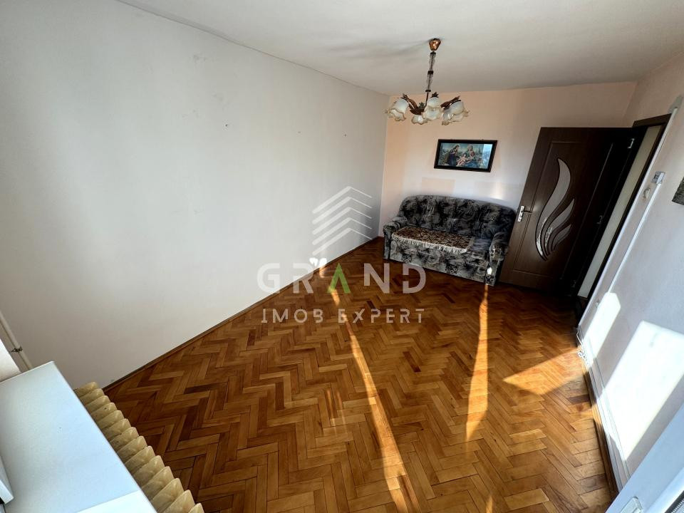 2 CAMERE DECOMANDATE | BALCON ÎNCHIS | BECI | CLĂBUCET/MĂNĂȘTUR