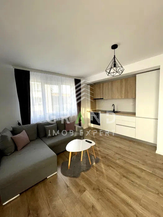 Oportunitate! Apartament 3 Camere | Parcare | Balcon | Floresti/Tineretului